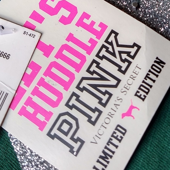 Victoria Secret PINK LIMITED EDITION NFL TOPS 🔥🔥 - Picture 7 of 16